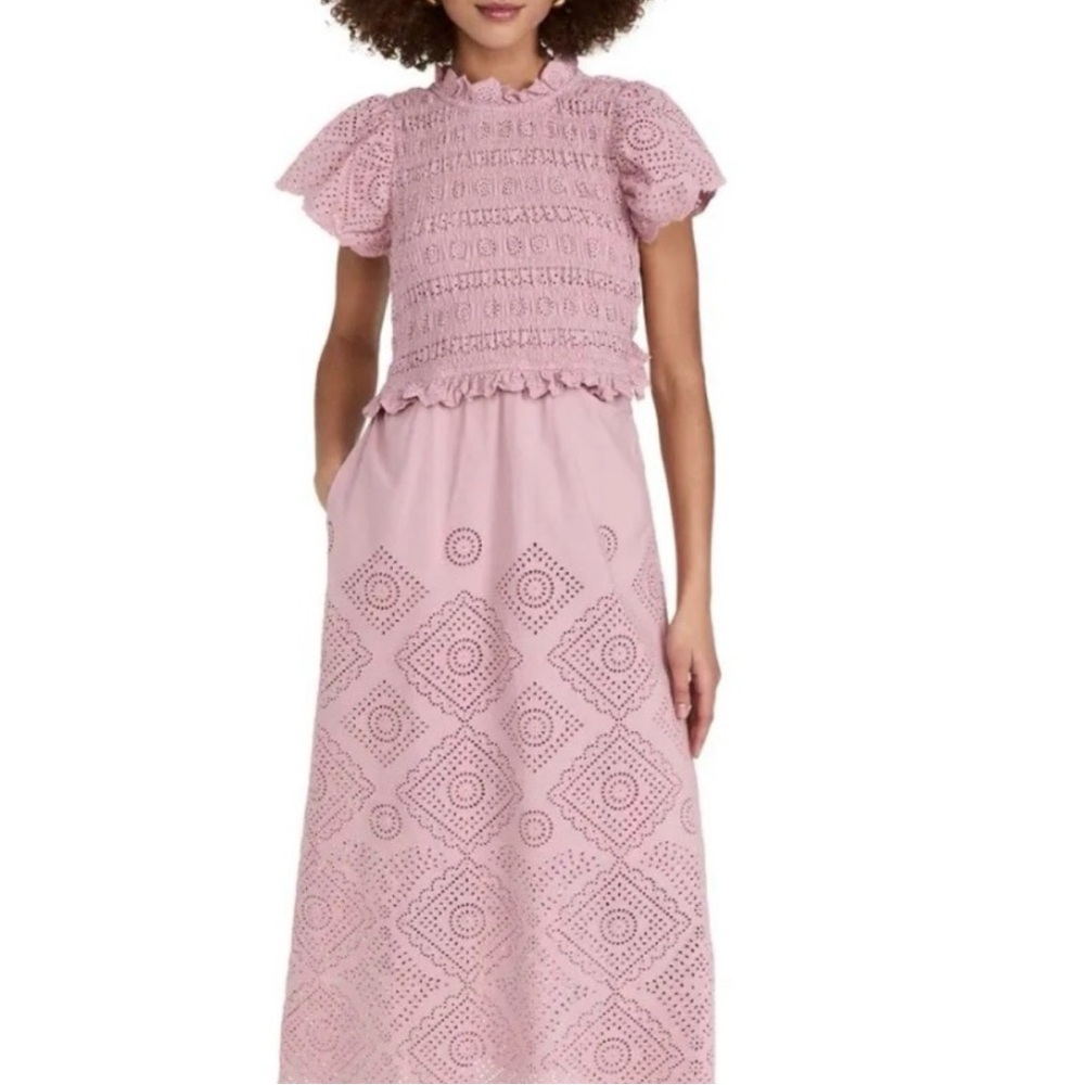 Sea Pink Lace Midi Dress